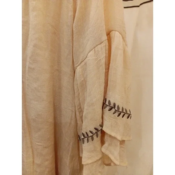 Indigo Soul Beige Embroidered Bell Sleeve Tunic Top XL - Picture 3 of 6